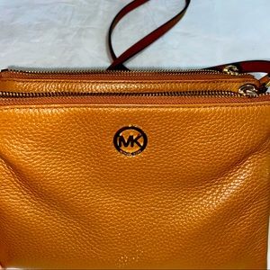 Tan Micheal Kors cross body bag
